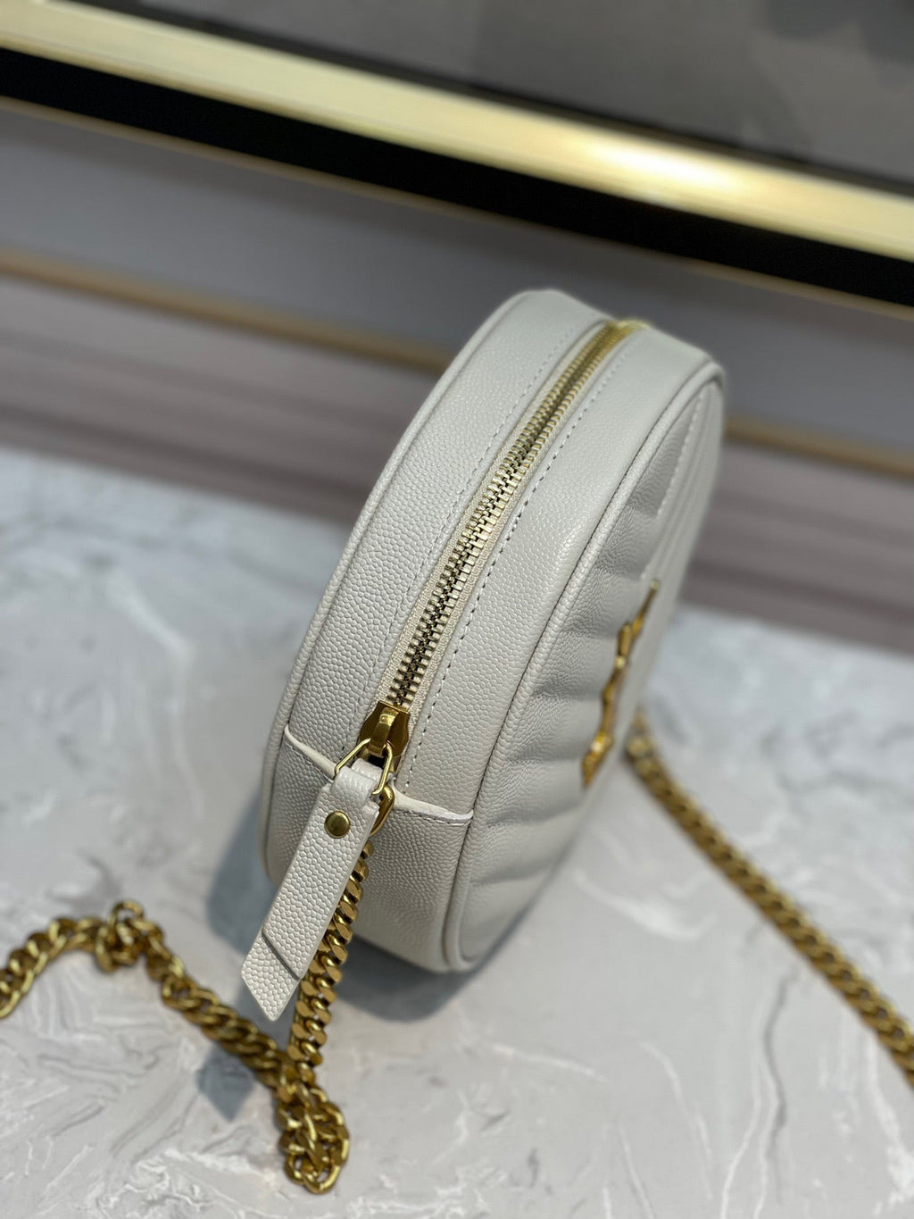 YSL Bolsa transversal Vinyle Redonda White 17 x 17 x 5.5 cm